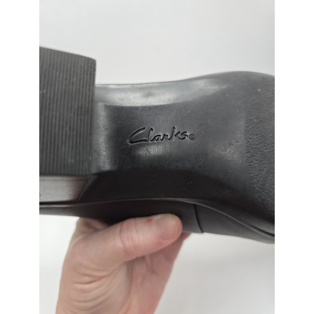 Clarks Ultimate Comfort ROSALYN ADELE Square Heel Black Shoes Ladies Size 8M - Picture 6 of 13